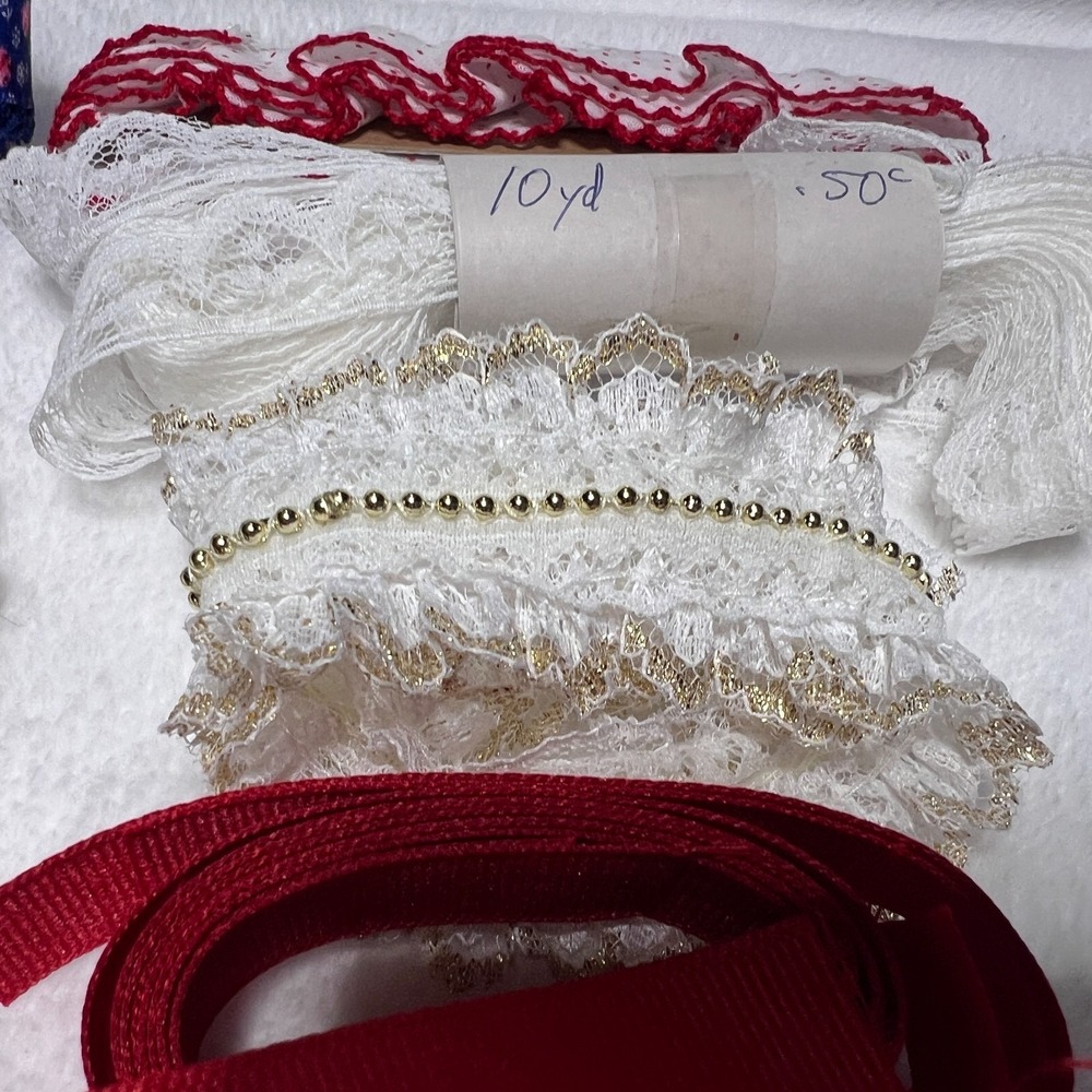 Bulk Lot of Vintage Lace Edging Ribbons Grannycore Sewing Crafting Lace Trim - Picture 9 of 16